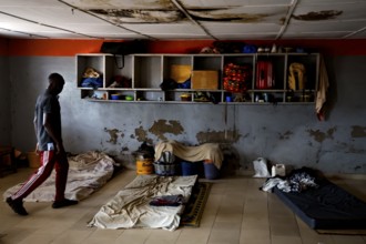Patient accommodation with modest mattresses and sparse equipment in Bouaké, Bouaké, Saint Camille,