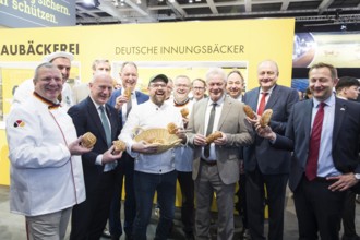 Kai Wegner (Governing Mayor of Berlin), Alios Rainer (Federal Minister of Agriculture, Food and