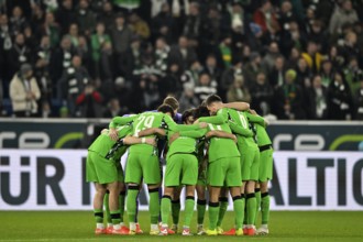 Team building, group of teams in front of the start of the game Borussia Mönchengladbach BMG