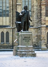 New Bach monument by Carl Seffner on the Thomaskirchhof in front of St. Thomas Church in winter