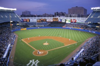 Base ball game in the historic Jankee Stadium, existed from 1923 to 2008, then demolished, Bronx,