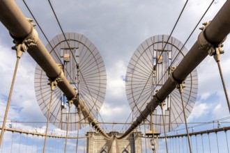 Brooklyn Bridge tower and cables, Brooklyn Bridge, New York, USA