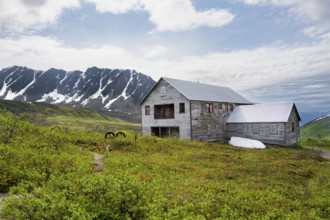 Kitchen building of the former Gold Mine Independence Mine in mountainous landscape, Independence