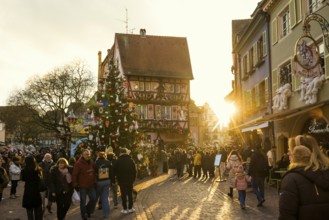 Christmas market, sunset, old town, Colmar, Haut-Rhin, Alsace, France