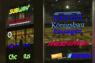 Night view, neon lighting, logo media market, Tegut, action, Subway, Postbank, ChaHaus, 123gold.de,