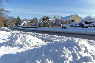Snowy street, houses, winter, snow, Sieversen, Samtgemeinde Rosengarten, Lower Saxony, Germany