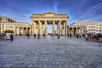 Brandenburg Gate, Triumphtor, classicism style, columns, general architecture, commercial