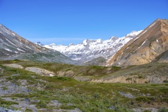 Colourful mountains, picturesque mountain scenery on Gulkana Glacier, Richardson Highway, Alaska
