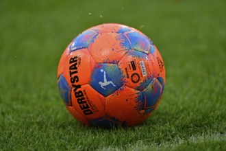 Winter version of the Adidas game ball Derbystar Bundesliga Brilliant APS High Visible in orange