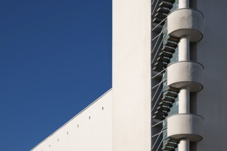 Outdoor staircase, Olympic Stadium, architects Yrjö Lindegren and Toivo Jäntti, Helsinki, Finland