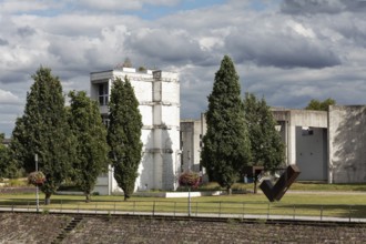 Altstadtpark Garden of Memories by artist Dani Karavan, Duisburg Inner Harbour, Duisburg, North