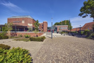 Town Hall, Restaurant Ratskeller bei Petro, brick building, modern architecture, brick wall,