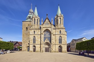 St. Victor church, general architecture, trees, blue sky, cirrus clouds, Kirchplatz, Damme,