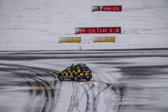 The onset of winter in North Rhine-Westphalia, flight operations are maintained at Düsseldorf