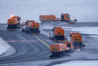The onset of winter in North Rhine-Westphalia, flight operations are maintained at Düsseldorf
