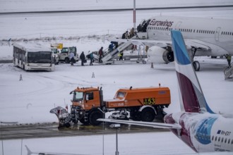The onset of winter in North Rhine-Westphalia, flight operations are maintained at Düsseldorf