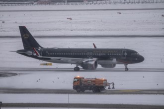 The onset of winter in North Rhine-Westphalia, flight operations were maintained at Düsseldorf