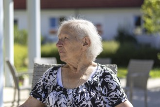 86-year-old woman, retirement home, Jettingen, Baden-Württemberg, Germany