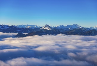 View from Kulmspitze, Faistenauer Schafberg juts out of the sea of fog, inversion weather,