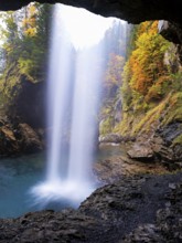 Waterfall mountain list in autumn-colored surroundings, Linthal, Klausenpass, Canton of Glarus,
