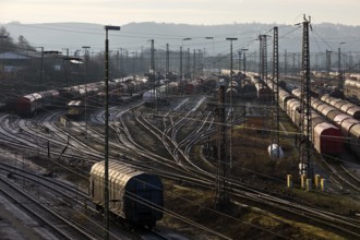 Train formation system with many rails in the Vorhalle district, marshalling yard, freight trains,
