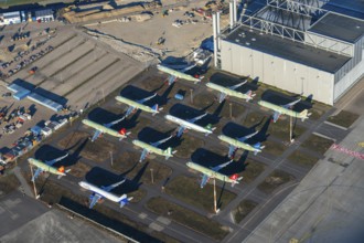 Airbus A320, waiting, engines, parking lot, shipyard, Finkenwerder, parts, delivery, logistics,