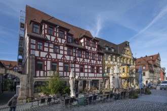 Market square with historic half-timbered houses, 17th and 18th century, market square, Fürth,