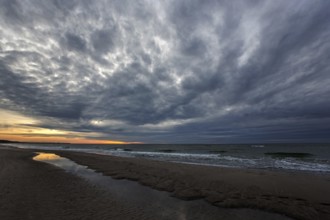 Dramatic clouds, evening light, sunset, Weststrand Darß, Baltic Sea, Fischland-Darß-Zingst, Western