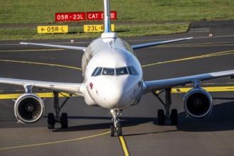 Eurowings Airbus on the taxiway to the terminal, Düsseldorf airport, DUS