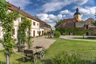 Hirschstein Castle or NeuHirschsteinCourtyard with Fountain, Hirschstein, Saxony, Germany
