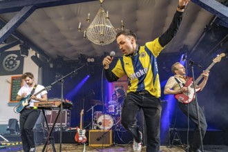 Tommy and the Teleboys live at the Orange Blossom Special Festival, Beverungen, Germany