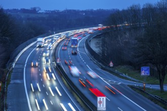 Evening traffic on the A52 motorway, between Düsseldorf and Essen, at the Ruhr Valley Bridge,