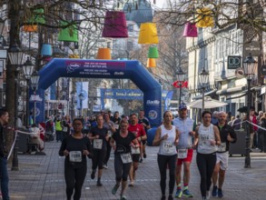 Running event 'Wasalauf', downtown Celle, along half-timbered houses, Celle, Germany