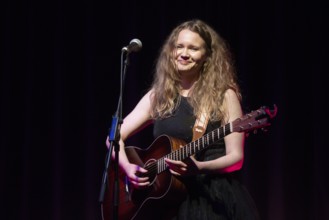 Magda NOVELS, concert as part of the record release tour for the album Vol.1 Shadow Work at