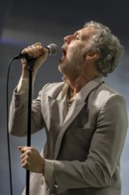 BAXTER DURY (son of Ian Dury), musician, singer, Indie/Pop, UK, ALLBARONE TOUR, live on 01.12.2025