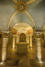 Romanesque cross vault with Corinthian capitals in the cathedral crypt, Bayeux, Calvados