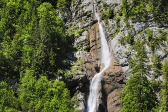 Sulzbachfall, Klöntal, Kantom Glarus, Switzerland