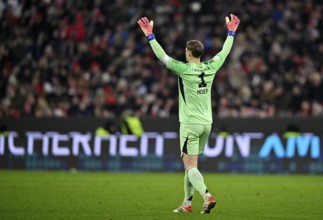 Goalkeeper Manuel Neuer FC Bayern Munich FCB (01) gesture gesture from behind Allianz Arena,