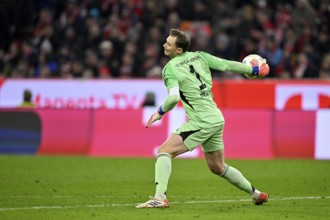 Goalkeeper Manuel Neuer FC Bayern Munich FCB (01) action throw off Allianz Arena, Munich, Bayern,