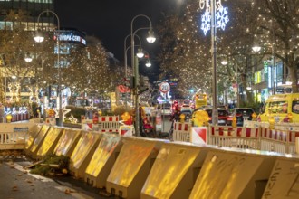 Rampage barriers, vehicle barriers, at the Christmas market on Breitscheidplatz, at the Memorial