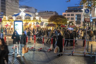Christmas market in Essen, secured by mobile anti-terrorist lock, modular, movable barrier against