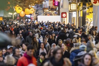 Stuttgart glows in 2025. Long shopping night in the city center. Light installations and other