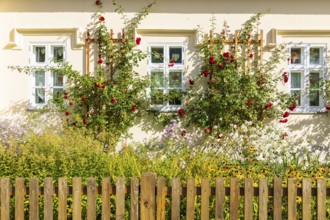Schlossvorwerk Muskau in Muskauer Park, UNESCO World Heritage Site, Bad Muskau, Upper Lusatia,