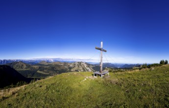 Summit Cross, Hoher Zinken, Postalm, Osterhorn Group, Salzkammergut, Province of Salzburg, Austria