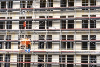 Construction site, residential construction, 50 new, publicly funded rental apartments, catering,