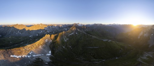 Sunrise 360° Alpine panorama, aerial view of Bachlenkenkopf, summit of the Großvenediger, Venediger