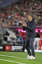 Coach Niko Kovac Borussia Dortmund BVB on the sidelines gesture gesture TV camera, German Classico,