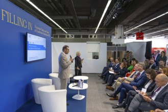 Minister of State for Culture Wolfram Weimer (non-party) and the Ukrainian Ambassador to Germany,