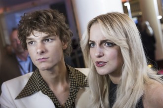 Mason Thames and Mckenna Grace on the red carpet for the special screening of All das Ungesagte