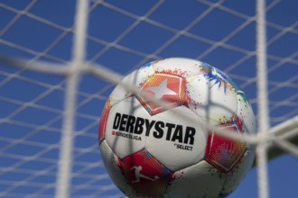 Close-up of the 2025/26 Bundesliga match ball (symbolic image)